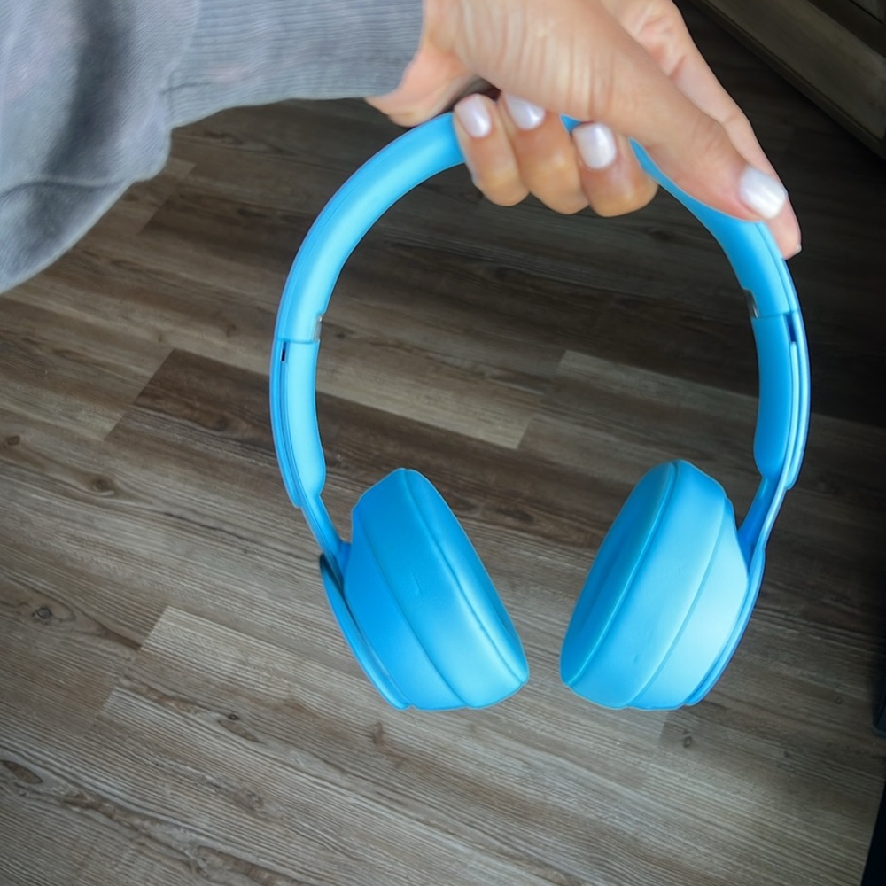 COPY - Blue beats heads phones - Picture 4 of 5
